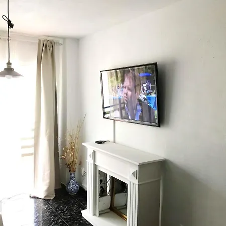 شقة 3 Bedrooms Appartement At Los Cristianos 50 M Away From The Beach With Sea View Shared Pool And Furnished Balcony لوس كريستيانوس